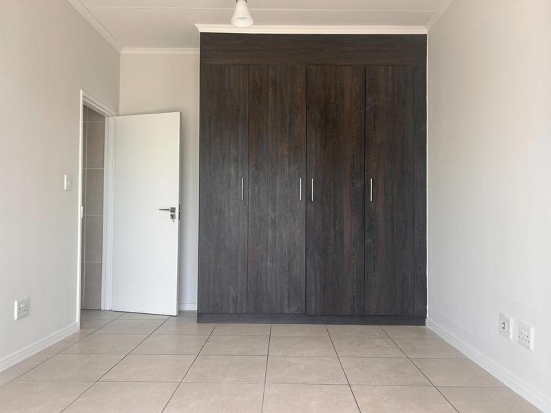 To Let 1 Bedroom Property for Rent in Sandown Western Cape